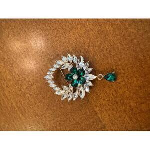 Elegant Green and Clear Crystal Women's Brooch